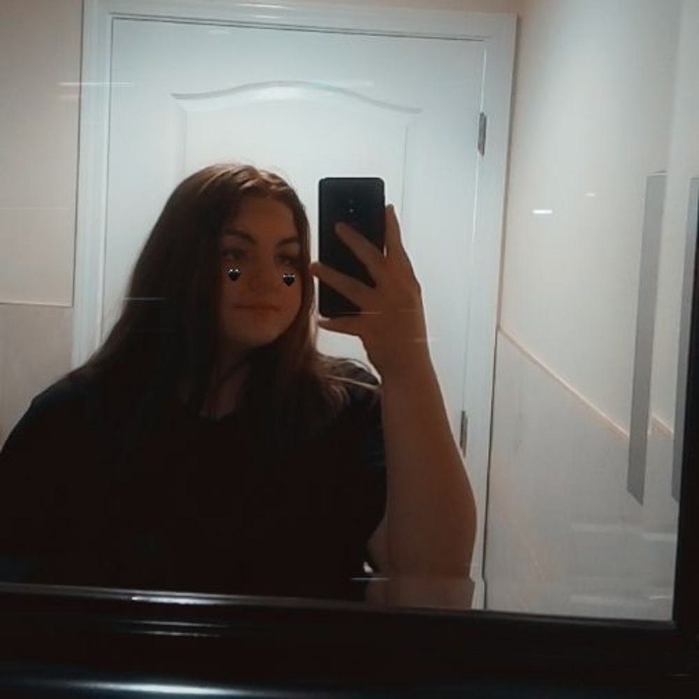 Meet your Posher, Clowie